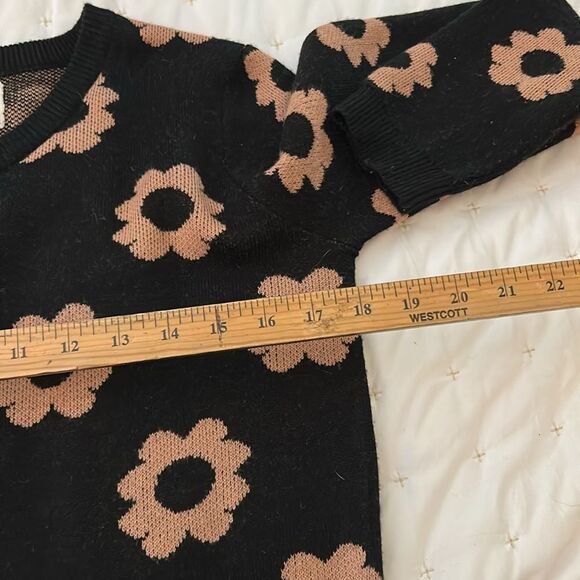 Urban outfitters coincidence and chance medium Floral Black Sweater - Picture 5 of 7